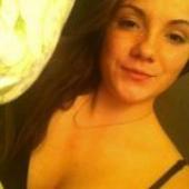 Heet Meisje Met Kut Die Gevuld Wil Worden