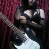 Langharige vrouw uit Almere is Geil